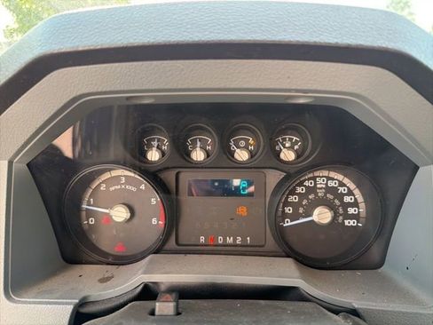 Used 2016 Ford F750 2WD Regular Cab Super Duty image 31