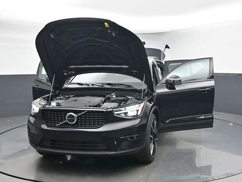 New 2026 Volvo XC40 B5 Ultra w/ Protection Package Premier image 53