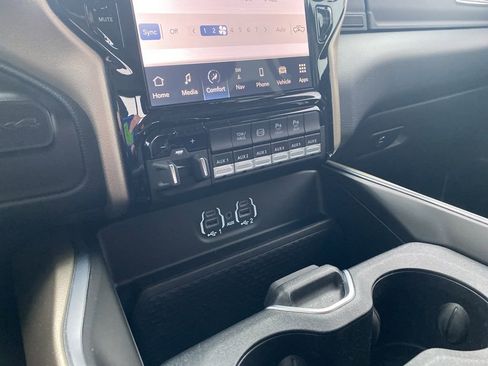 Used 2024 RAM 2500 Laramie w/ Snow Chief Group image 13