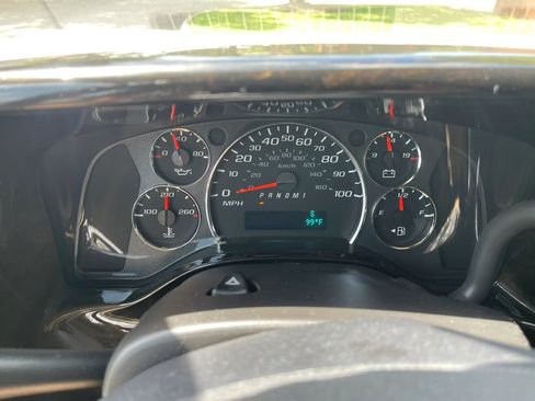 Used 2013 GMC Savana 2500 Extended RWD image 18