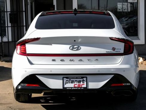 Used 2021 Hyundai Sonata Limited image 16