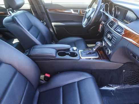 Used 2012 Mercedes-Benz C 250 Sedan image 13