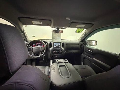 Used 2019 Chevrolet Silverado 1500 Custom Trail Boss w/ Custom Convenience Package AWD/4WD image 15
