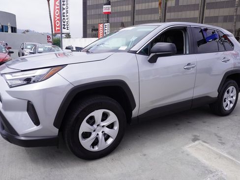 Certified 2025 Toyota RAV4 LE FWD image 4