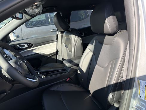 New 2026 Jeep Compass Limited AWD/4WD image 15