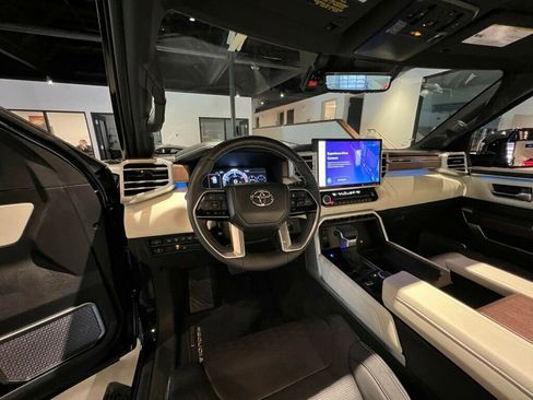 Used 2023 Toyota Sequoia 4WD image 18