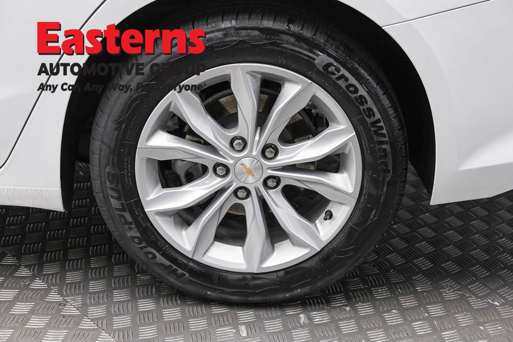 Used 2025 Chevrolet Malibu LT FWD image 10