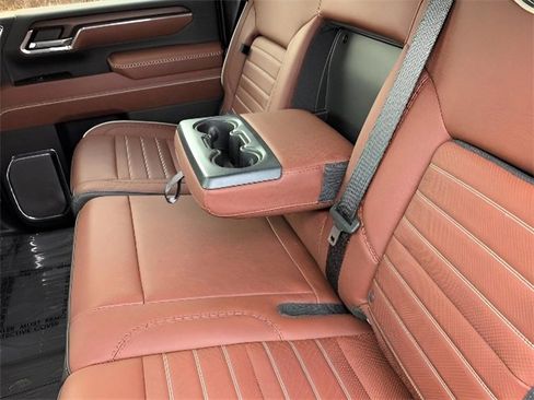 Used 2024 GMC Sierra 3500 Denali Ultimate image 29