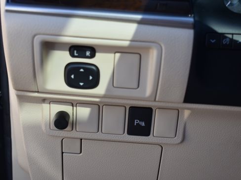 Used 2013 Lexus ES 350 w/ Premium Pkg image 16