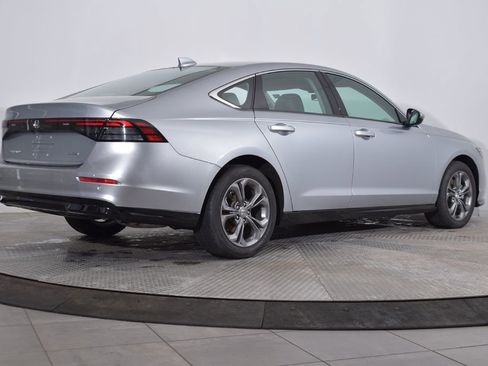 Used 2023 Honda Accord EX-L image 6