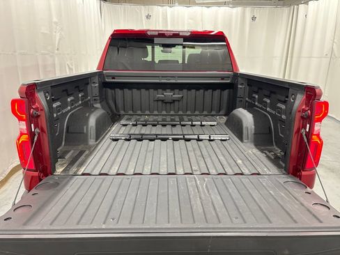 Used 2025 Chevrolet Silverado 1500 High Country image 24