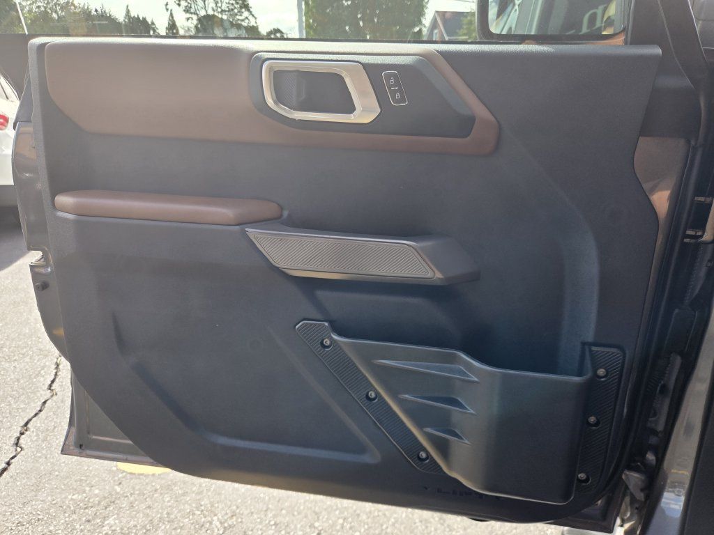 Used 2022 Ford Bronco Outer Banks AWD/4WD image 28