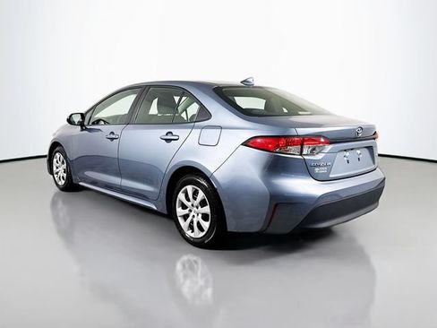 Used 2024 Toyota Corolla LE FWD image 6