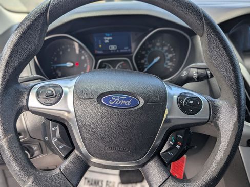 Used 2013 Ford Focus SE FWD image 19
