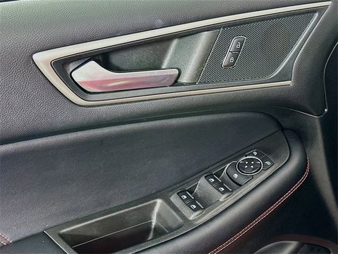 Used 2022 Ford Edge ST-Line w/ Class II Trailer Tow Package image 22