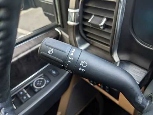 Used 2023 Ford F250 Lariat w/ Chrome Package image 58