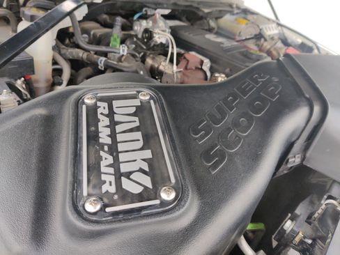 Used 2021 RAM 2500 Laramie w/ Night Edition image 33