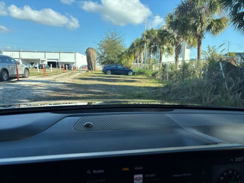 Used 2025 Kia K4 LXS image 18