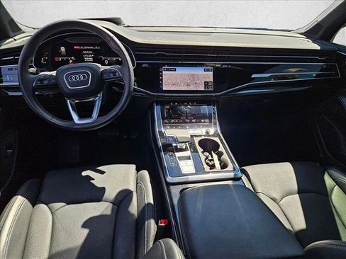 Used 2025 Audi Q7 3.0T Prestige w/ Prestige Package image 19