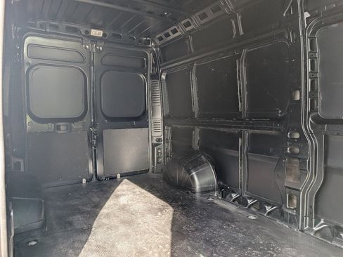 Used 2025 RAM ProMaster 2500 FWD image 28