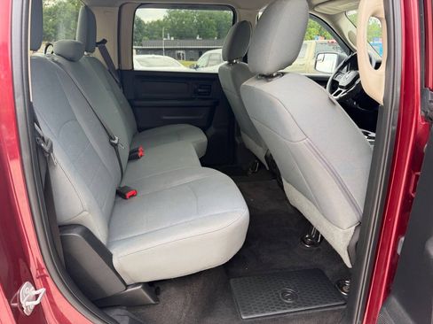 Used 2017 RAM 1500 Express w/ Express Value Package RWD image 14