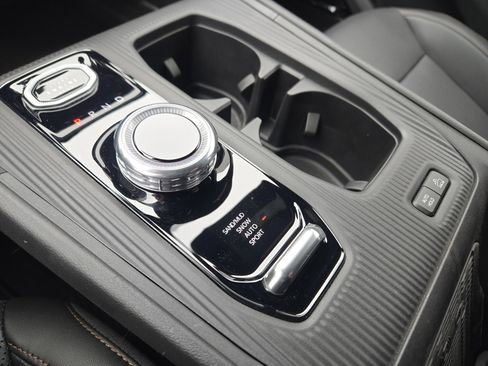 New 2026 Jeep Cherokee Limited image 17