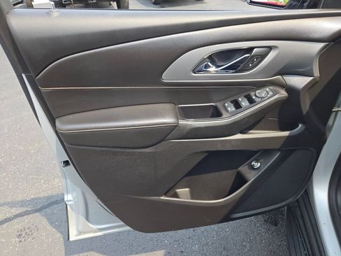 Certified 2019 Chevrolet Traverse LT FWD image 23