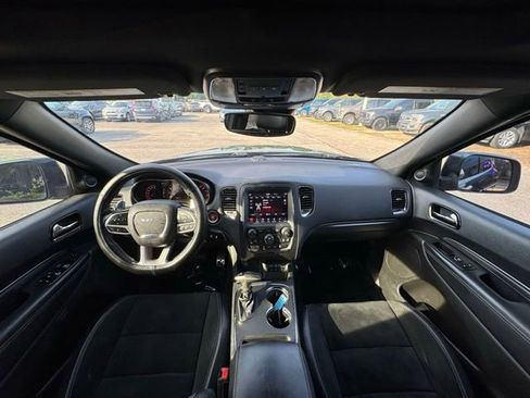 Used 2019 Dodge Durango SRT w/ Technology Group AWD/4WD image 18