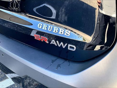 Used 2025 Nissan Kicks SR image 38