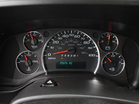 Used 2021 GMC Savana 4500 w/ Power Convenience Package RWD image 9