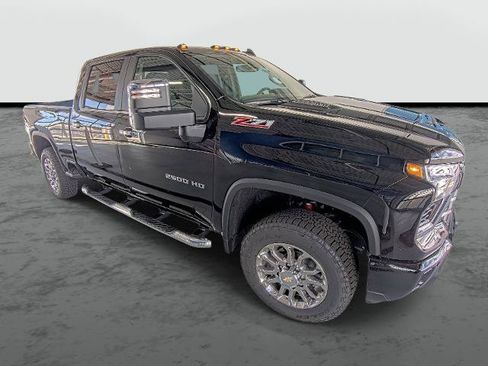 New 2026 Chevrolet Silverado 2500 LT w/ Z71 Chrome Sport Edition AWD/4WD image 5