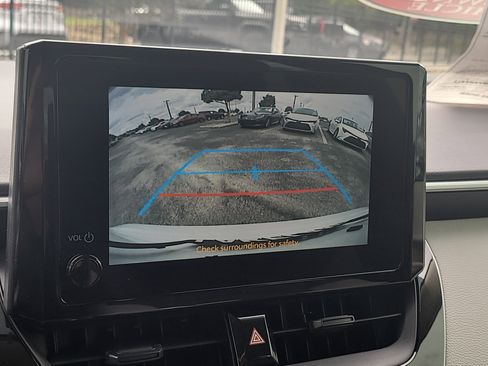 Certified 2025 Toyota Corolla LE image 22