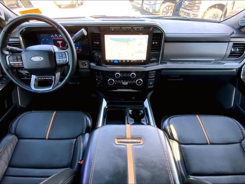 Used 2024 Ford F250 Platinum image 13