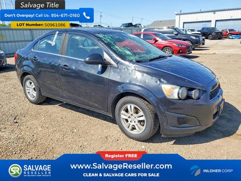Used 2015 Chevrolet Sonic LT FWD image 5