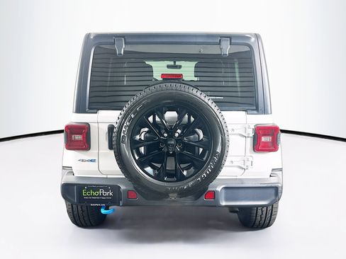 Used 2023 Jeep Wrangler Unlimited Sahara w/ Cold Weather Group AWD/4WD image 7