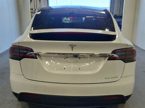 Used 2019 Tesla Model X Long Range AWD/4WD image 9