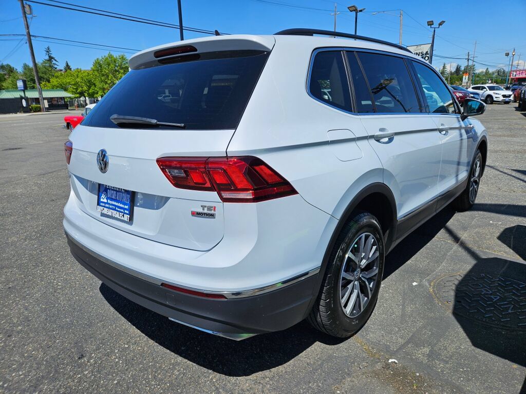 Used 2018 Volkswagen Tiguan SE w/ Panoramic Sunroof Package AWD/4WD image 5