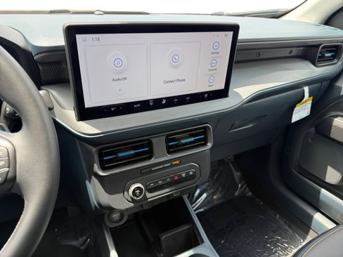 Certified 2025 Ford Maverick Lobo AWD/4WD image 12