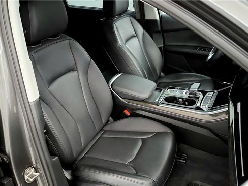 Used 2023 Audi Q7 3.0T Premium Plus image 25