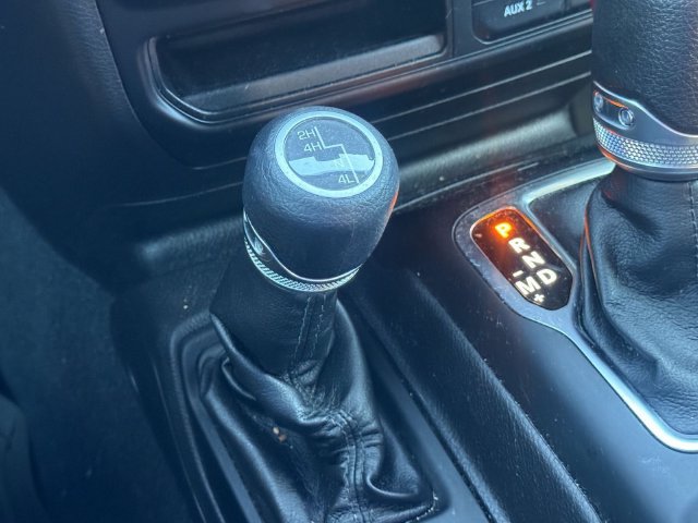 Used 2022 Jeep Wrangler Sport AWD/4WD image 22