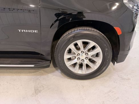 Used 2021 Chevrolet Tahoe Premier w/ Premium Package image 31