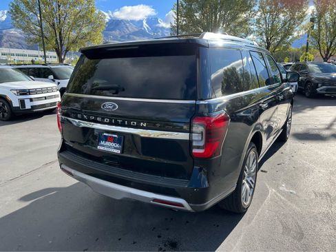 Used 2024 Ford Expedition Limited AWD/4WD image 8