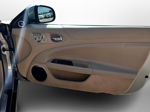 Used 2010 Jaguar XK Convertible image 25