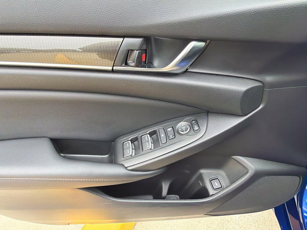 Used 2021 Honda Accord Sport image 12