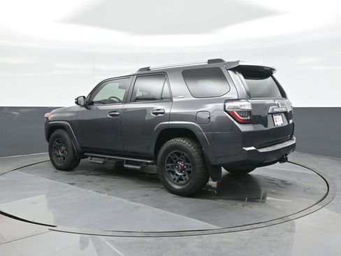 Certified 2022 Toyota 4Runner SR5 Premium image 5
