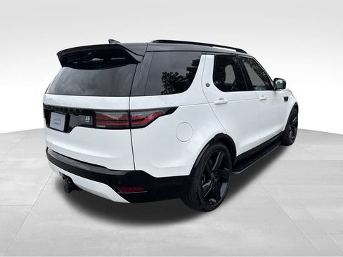 New 2025 Land Rover Discovery Dynamic SE image 7