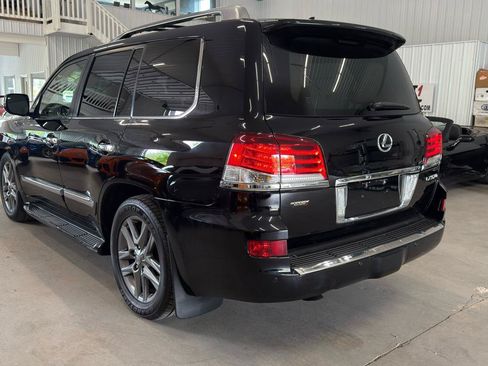 Used 2013 Lexus LX 570 4WD image 4