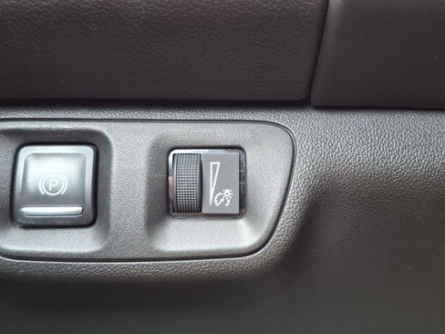 Used 2017 GMC Acadia SLT AWD/4WD image 15