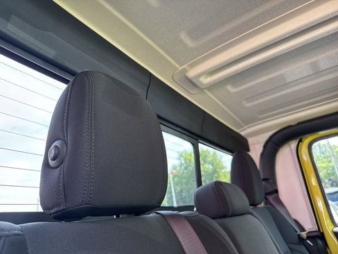 Used 2023 Jeep Gladiator Willys image 62