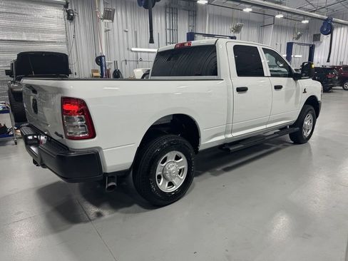 New 2024 RAM 2500 Tradesman AWD/4WD image 13